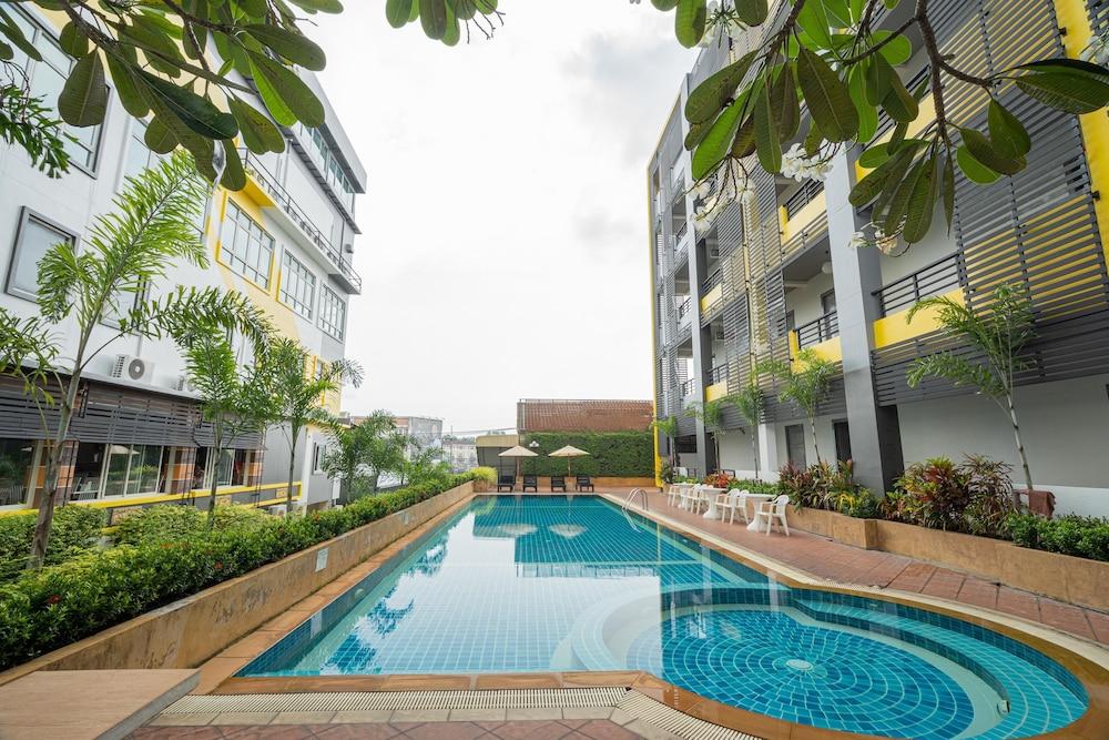 S.B.Living Place Phuket Exteriör bild