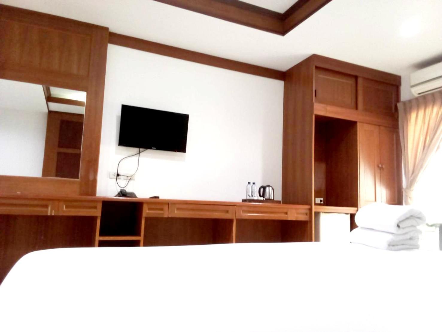 S.B.Living Place Phuket Exteriör bild