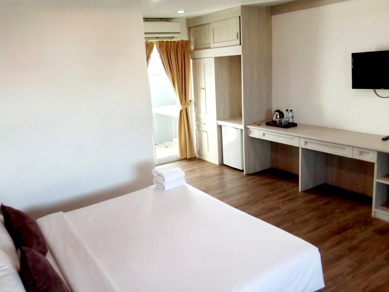 S.B.Living Place Phuket Exteriör bild